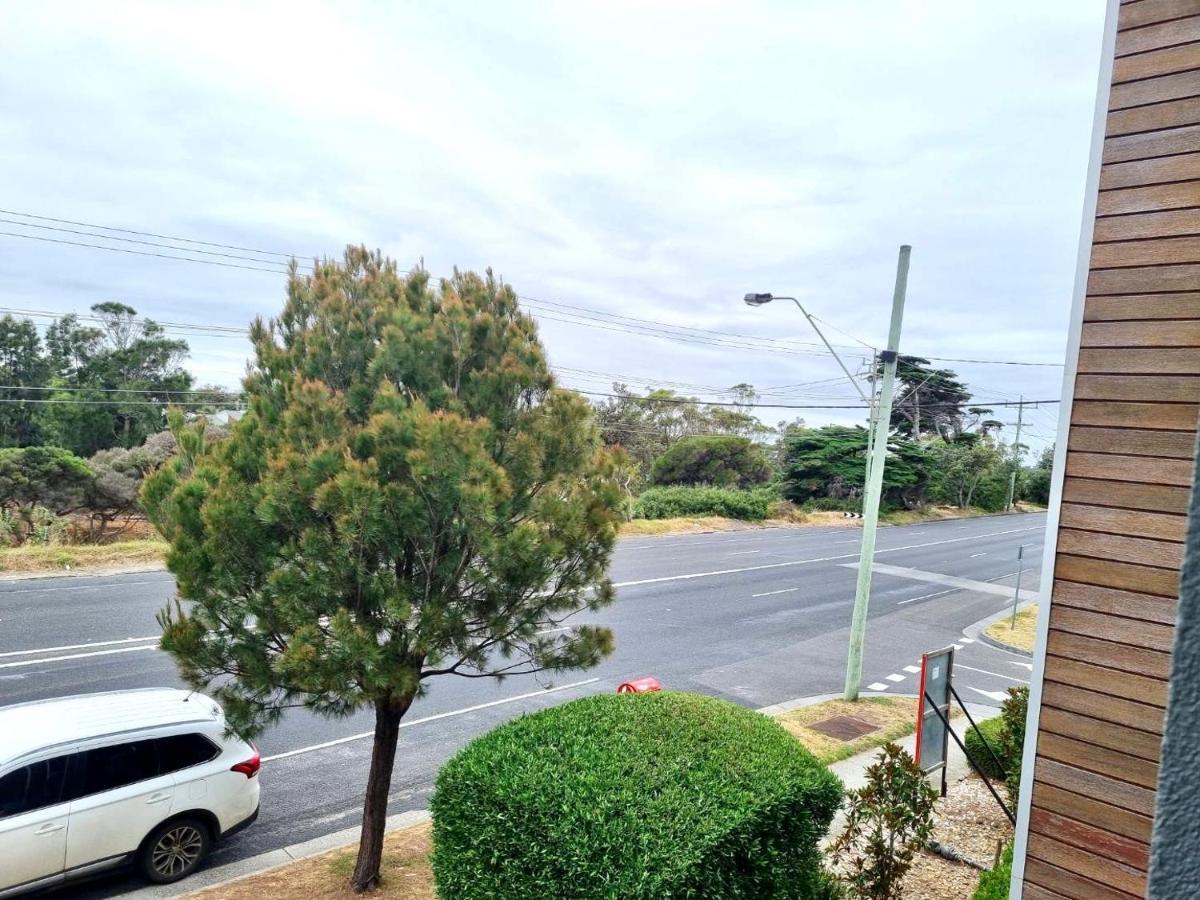 Aspendale Beach Escape -Walk To Mordialloc Apartamento Exterior foto